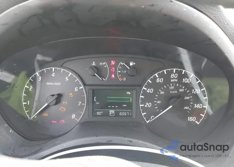 2017 Nissan Sentra S z USA, uszkodzony, nr VIN 3N1AB7AP7HY326045